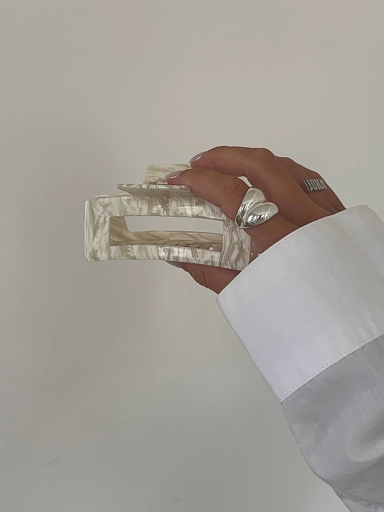 MILA CLIP - weiß-beige