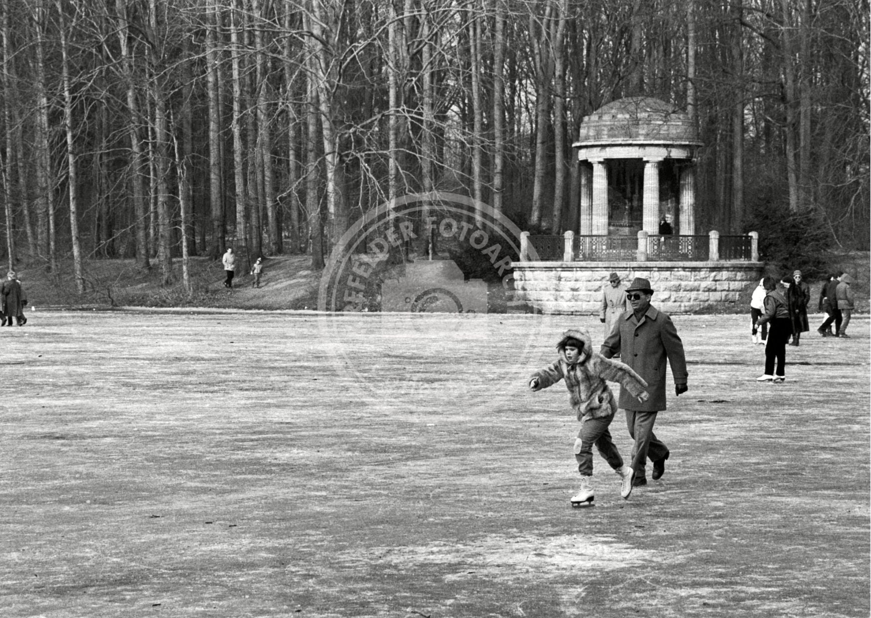 Fotoprint Eislaufen im Stadtwald 50 x 70