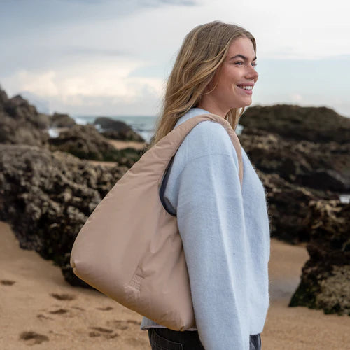 Cloud Shoulder Bag  - monochrome sandbar