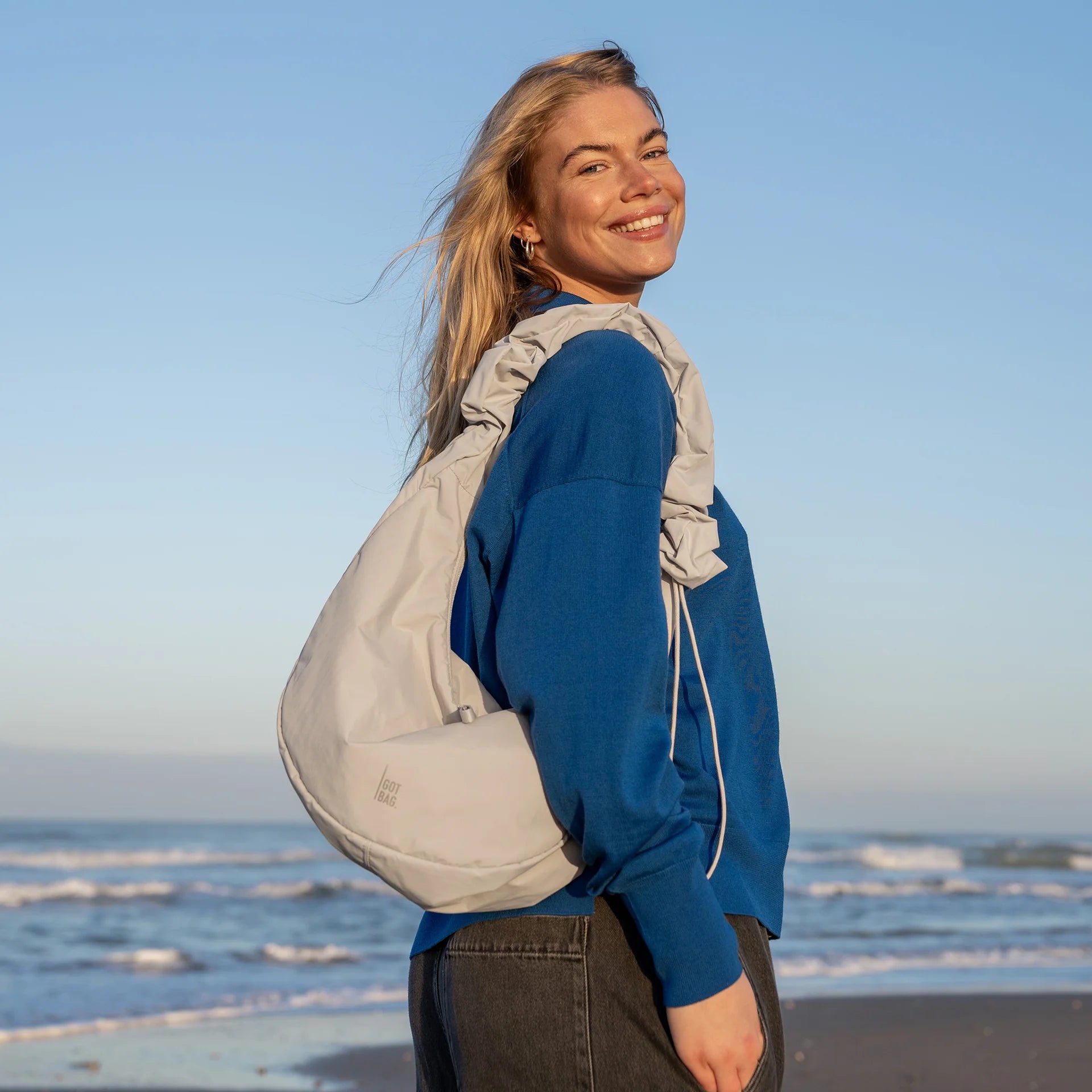 Moon Bag Ruffle - Soft Shell