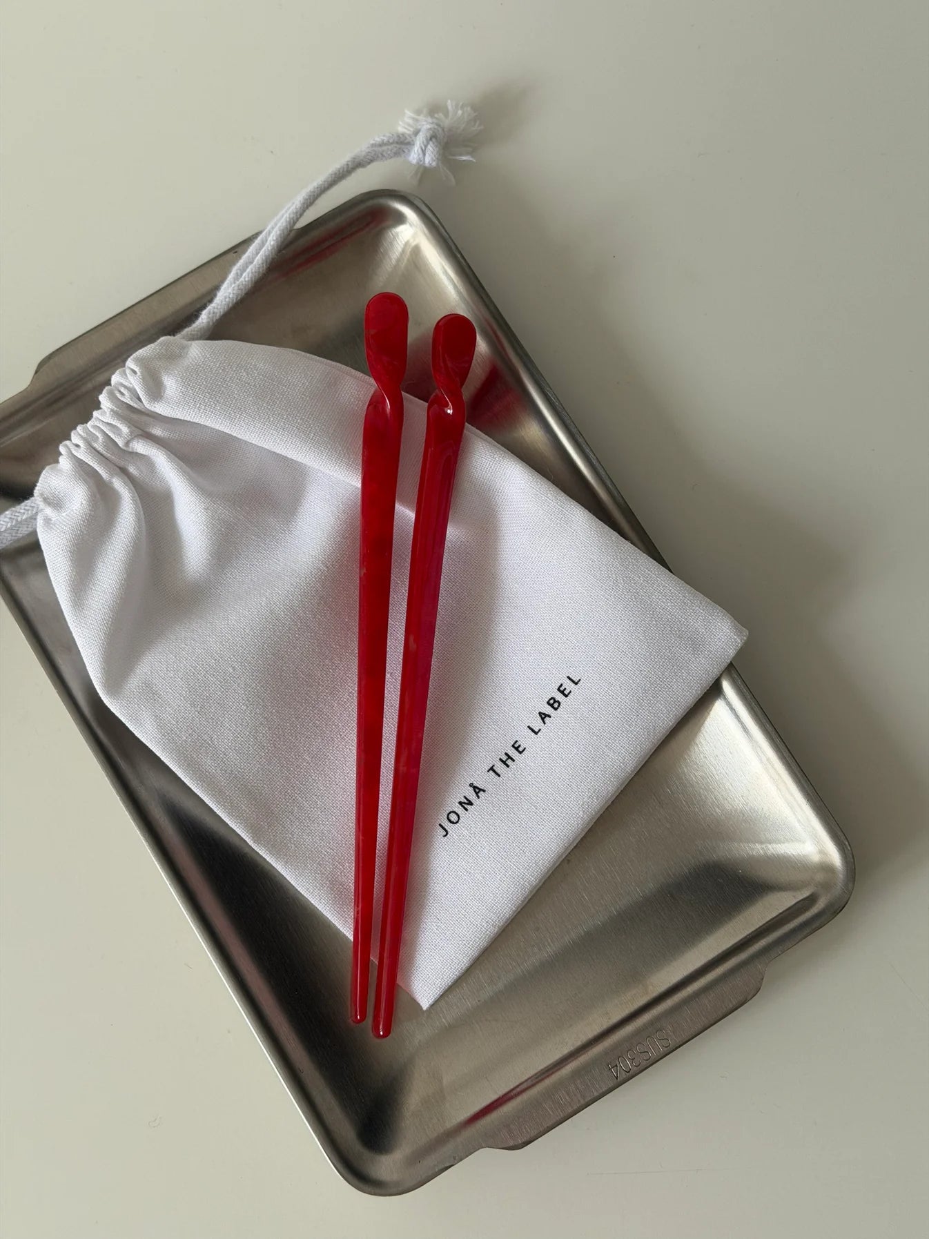 TWISTED HAIRPIN - rot