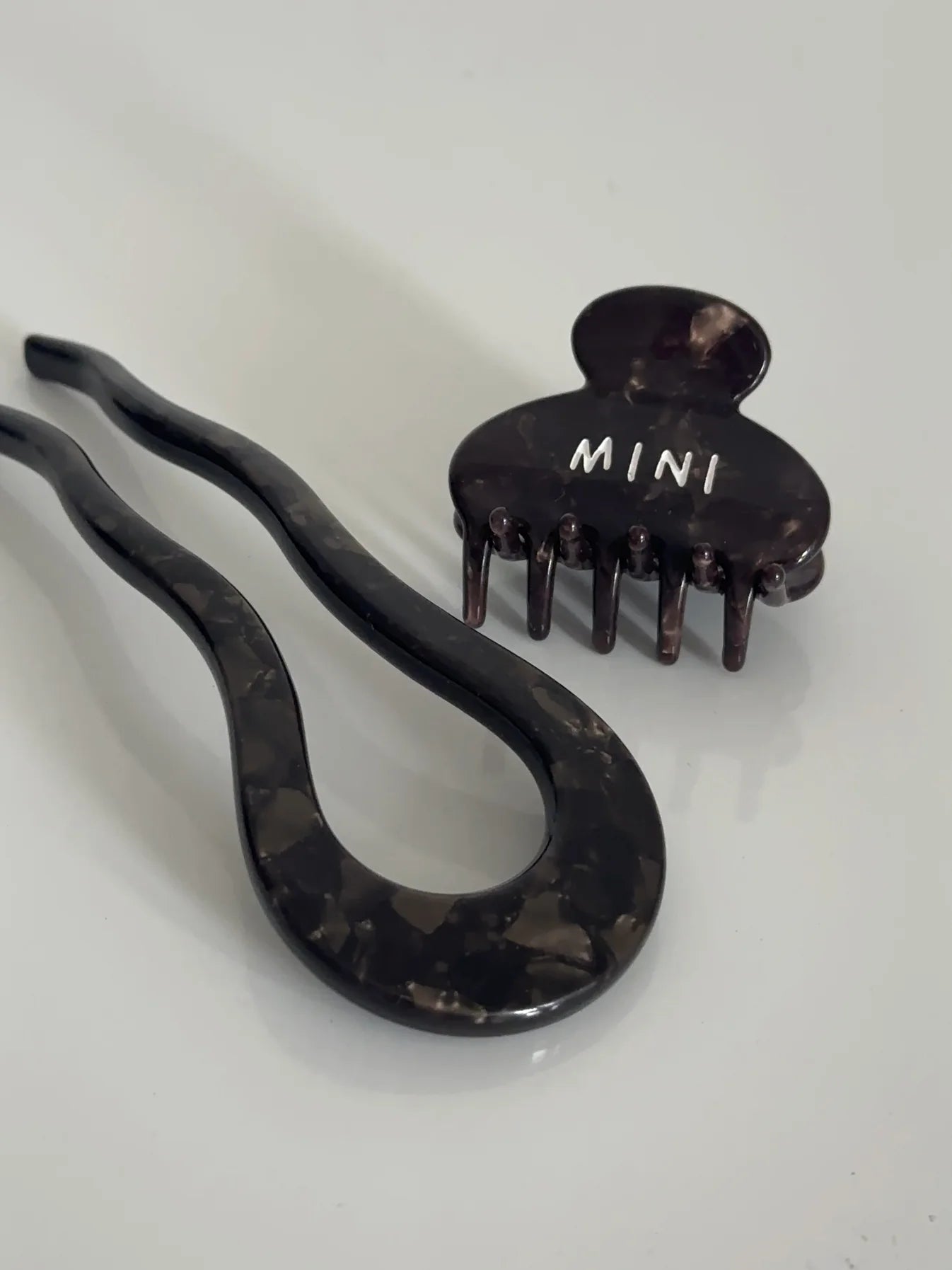 WAVY U-PIN - espresso