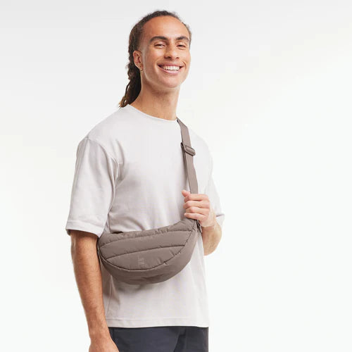 Puffer Moon Bag Small - monochrome oyster